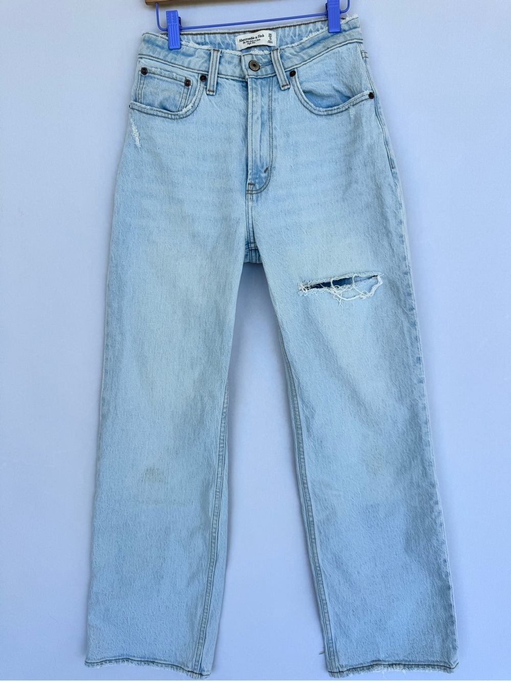 Abercrombie & Fitch Light Blue High-Rise Relaxed Jeans
